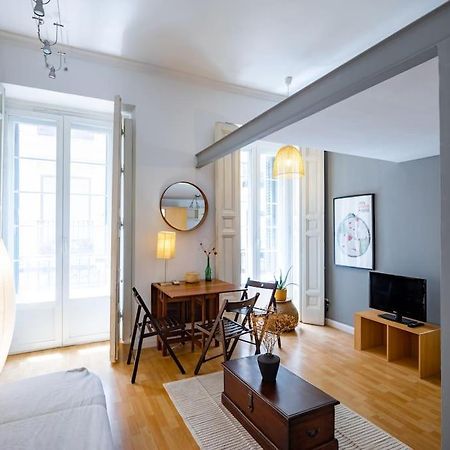 Beautiful Apartment In Malasana For 3 Pax - Ferrer Madrid Kültér fotó