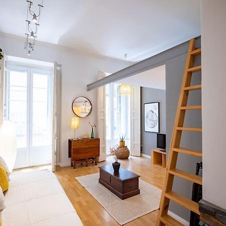 Beautiful Apartment In Malasana For 3 Pax - Ferrer Madrid Kültér fotó