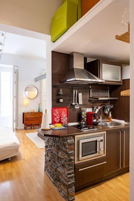 Beautiful Apartment In Malasana For 3 Pax - Ferrer Madrid Kültér fotó
