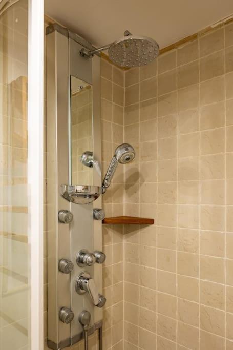 Beautiful Apartment In Malasana For 3 Pax - Ferrer Madrid Kültér fotó