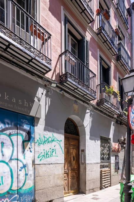Beautiful Apartment In Malasana For 3 Pax - Ferrer Madrid Kültér fotó