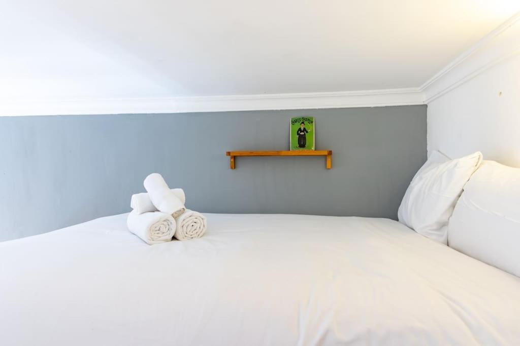 Beautiful Apartment In Malasana For 3 Pax - Ferrer Madrid Kültér fotó